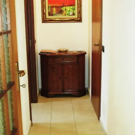 Cozy In Lombardy With Private Terrace Semesterbostad