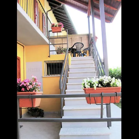 Semesterbostad Cozy In Lombardy With Private Terrace *