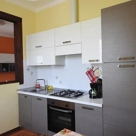 Cozy In Lombardy With Private Terrace Semesterbostad *